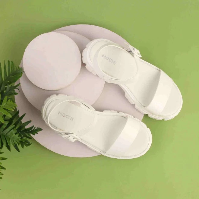 Women’s Flat Sandals